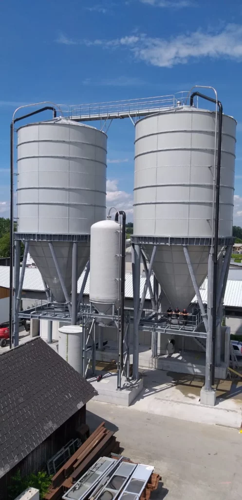 Silos per sale 5 Silos per sale svg+xml;charset=utf