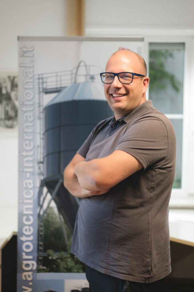 Chi siamo 5 Chi siamo svg+xml;charset=utf