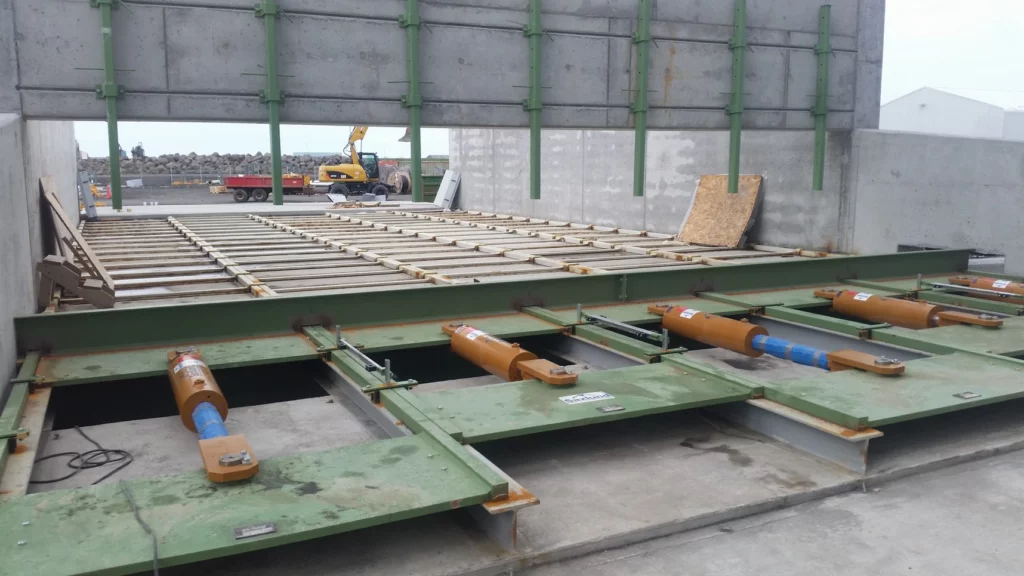 Progetti 5 Progetti svg+xml;charset=utf